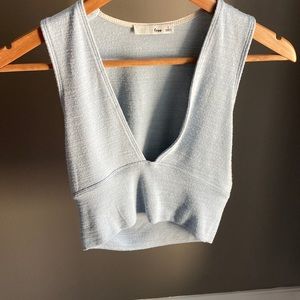Aritzia V neck top (never worn)